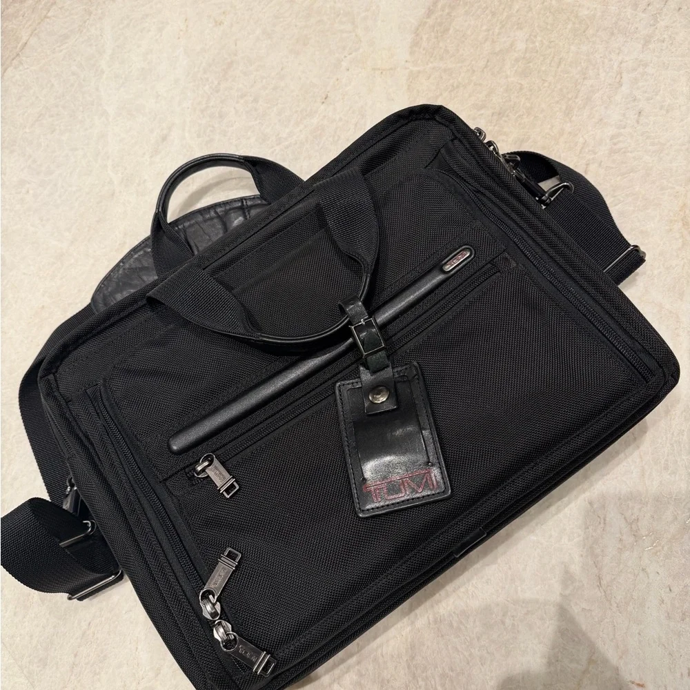 Tumi Black Men's Bag briefcase messenger bag